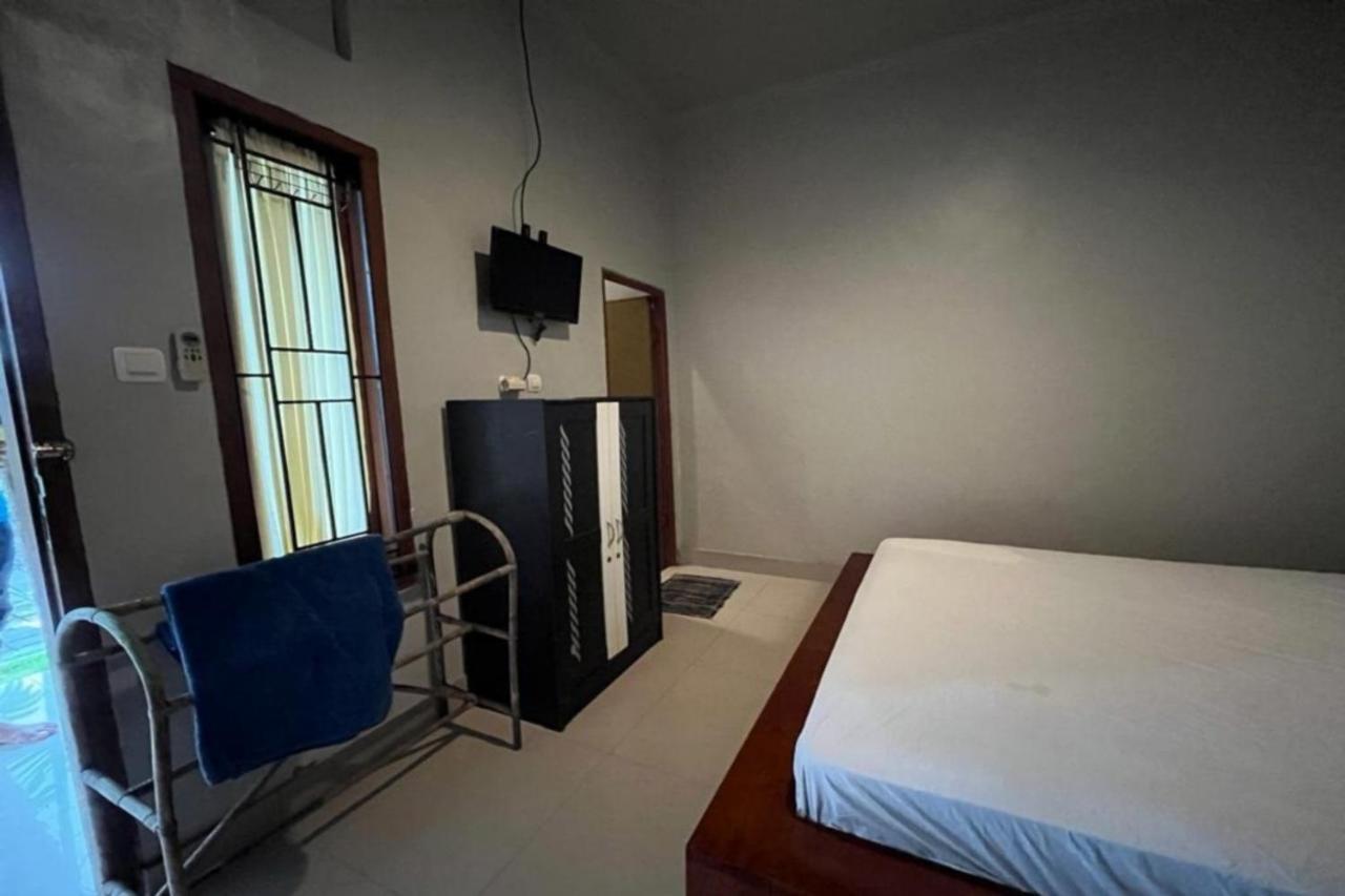 Oyo 93206 Penginapan Budi Syariah Hotel Pekanbaru Kültér fotó